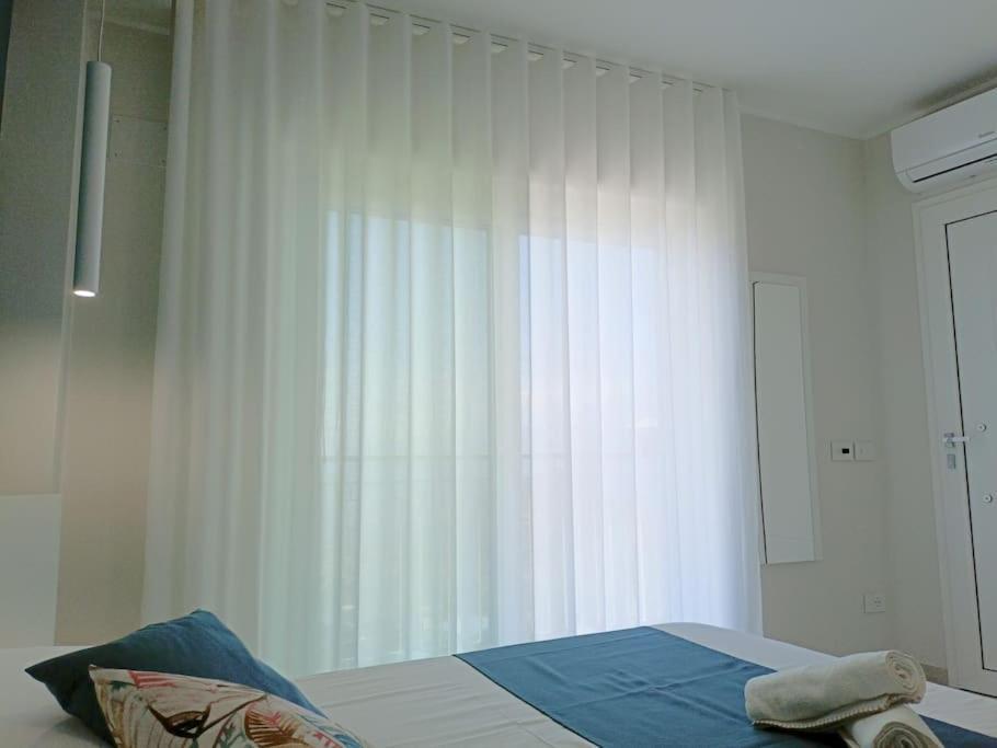 Stanza Mylai Etna View Apartment คาสเตลโมลา ภายนอก รูปภาพ